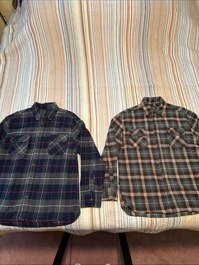 Pair of Jachs Men's Long-Sleeve Plaid Button-Down flannels